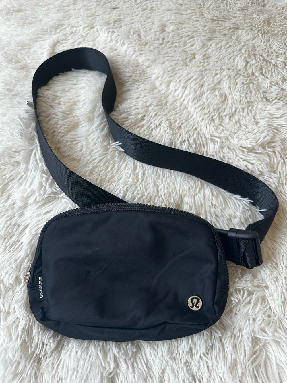 lululemon Everywhere Belt Bag Black Crossbody Fanny Pack Adjustable Strap